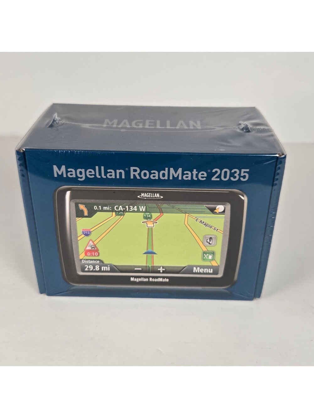 Magellan RoadMate 2035 GPS Navigator 4.3" Touchscreen Lifetime Traffic Alerts